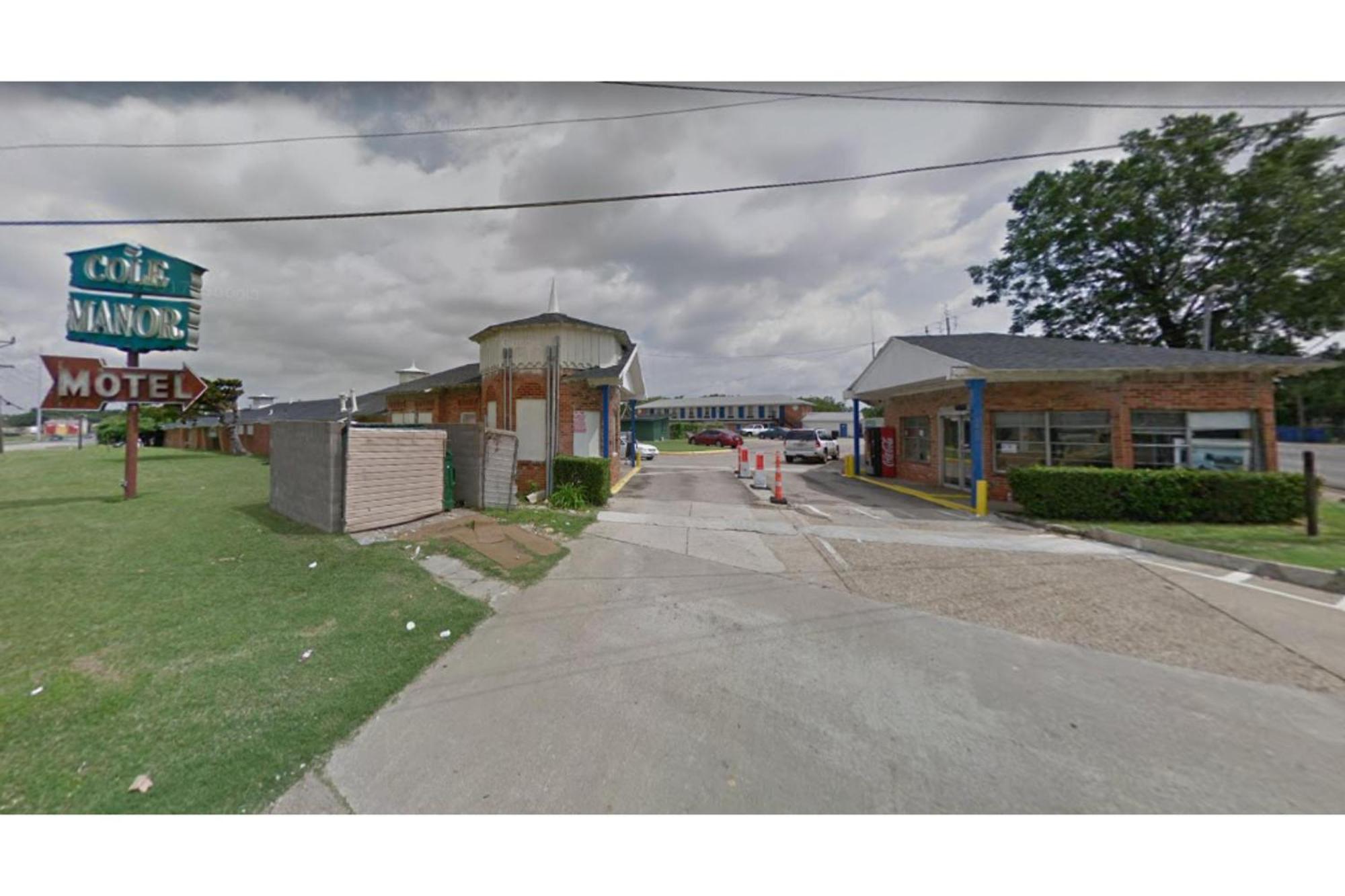 Cole Manor Motel By Oyo Love Field Market Center Dallas Exterior photo